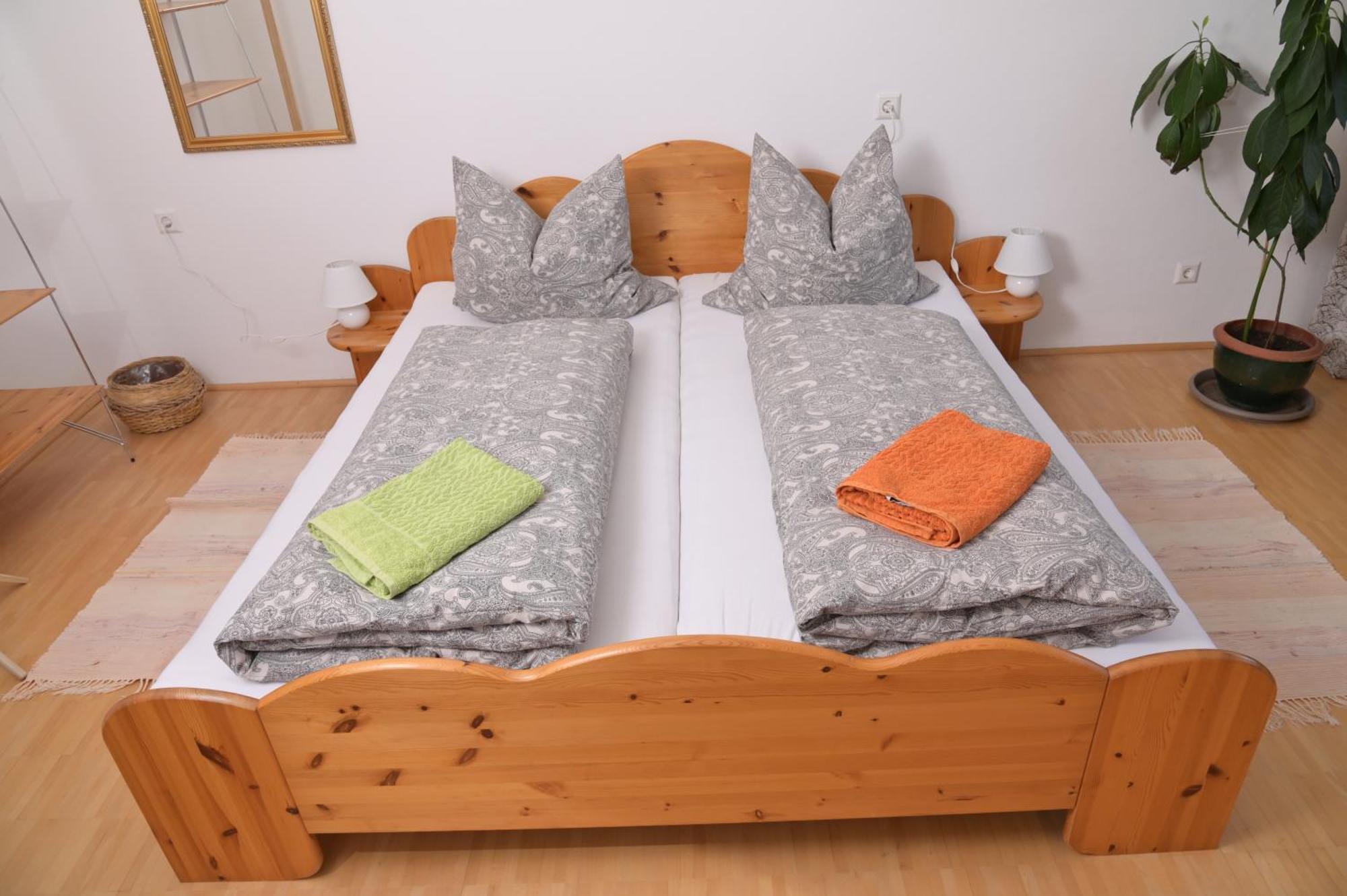 Гостевой дом Bio-gaestehaus Rhoendistel *